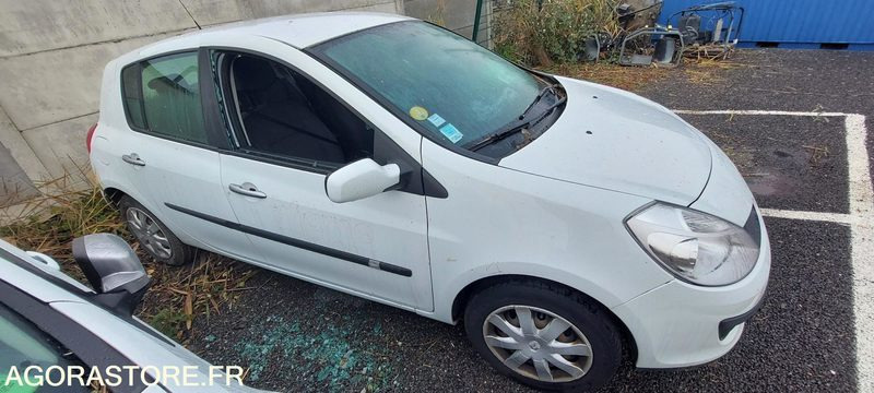 Renault Clio - 2008 - Automobil: slika Renault Clio - 2008 - Automobil Renault Clio - 2008 - Automobil: slika Renault Clio - 2008 - Automobil