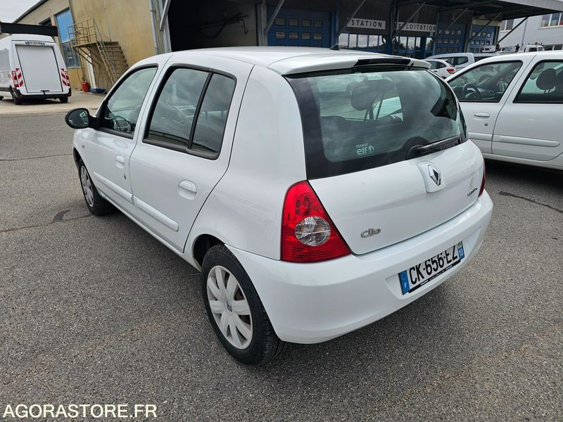 Renault Clio - 2012 - 136832km - CK656EZ - Automobil: slika Renault Clio - 2012 - 136832km - CK656EZ - Automobil Renault Clio - 2012 - 136832km - CK656EZ - Automobil: slika Renault Clio - 2012 - 136832km - CK656EZ - Automobil