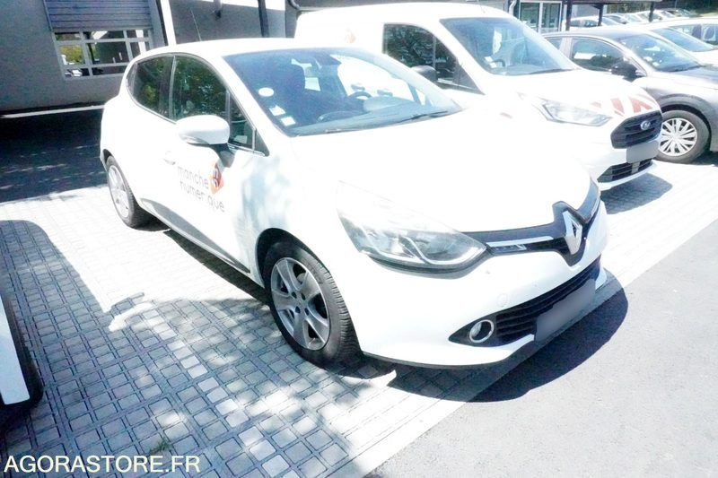 Renault Clio 4 - Automobil: slika Renault Clio 4 - Automobil Renault Clio 4 - Automobil: slika Renault Clio 4 - Automobil