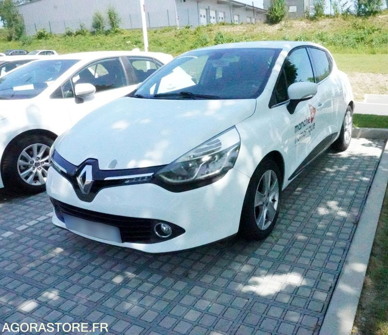 Renault Clio 4 - Automobil: slika Renault Clio 4 - Automobil Renault Clio 4 - Automobil: slika Renault Clio 4 - Automobil