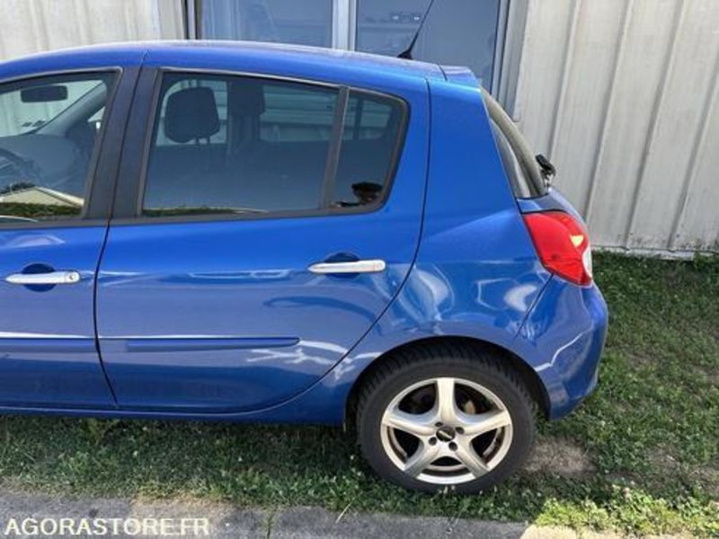 Renault Clio - AP981JC - Automobil: slika Renault Clio - AP981JC - Automobil Renault Clio - AP981JC - Automobil: slika Renault Clio - AP981JC - Automobil