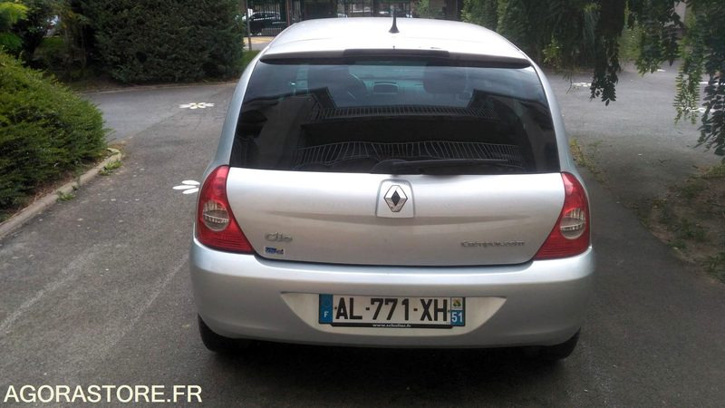 Renault Clio Campus 155254 kms 2010 - Automobil: slika Renault Clio Campus 155254 kms 2010 - Automobil Renault Clio Campus 155254 kms 2010 - Automobil: slika Renault Clio Campus 155254 kms 2010 - Automobil