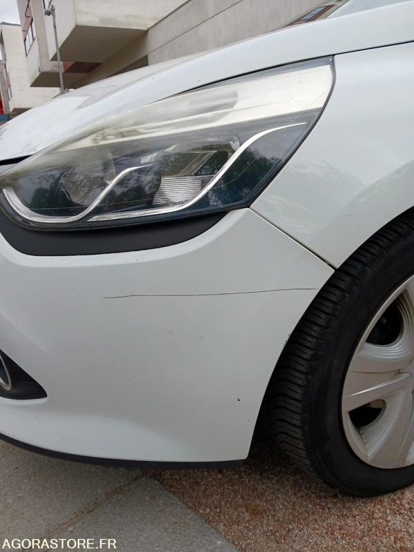 Renault Clio IV 5 Portes 1.5 dCi FAP Energy eco2 S&S 90 cv - Automobil: slika Renault Clio IV 5 Portes 1.5 dCi FAP Energy eco2 S&S 90 cv - Automobil Renault Clio IV 5 Portes 1.5 dCi FAP Energy eco2 S&S 90 cv - Automobil: slika Renault Clio IV 5 Portes 1.5 dCi FAP Energy eco2 S&S 90 cv - Automobil