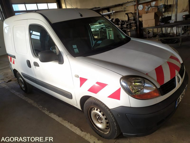 Renault KANGOO DCI 198610kms 2006 - Mali kombi: slika Renault KANGOO DCI 198610kms 2006 - Mali kombi Renault KANGOO DCI 198610kms 2006 - Mali kombi: slika Renault KANGOO DCI 198610kms 2006 - Mali kombi