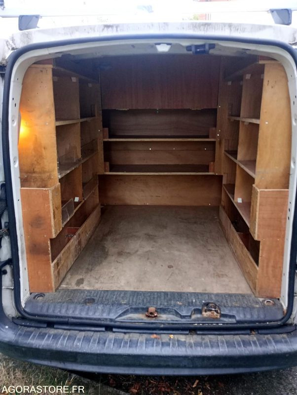 Renault Kangoo 6CV 136506 kms 2009 - Mali kombi: slika Renault Kangoo 6CV 136506 kms 2009 - Mali kombi Renault Kangoo 6CV 136506 kms 2009 - Mali kombi: slika Renault Kangoo 6CV 136506 kms 2009 - Mali kombi