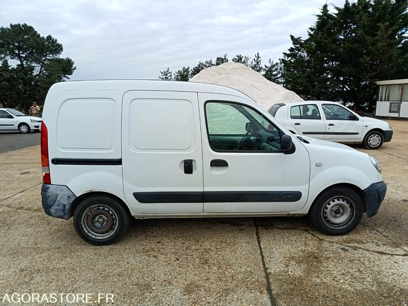 Renault Kangoo 8915XL72 - Mali kombi: slika Renault Kangoo 8915XL72 - Mali kombi Renault Kangoo 8915XL72 - Mali kombi: slika Renault Kangoo 8915XL72 - Mali kombi