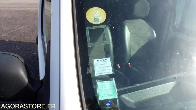 Mali kombi Renault Kangoo AL-103-YV (ASST): slika Mali kombi Renault Kangoo AL-103-YV (ASST)