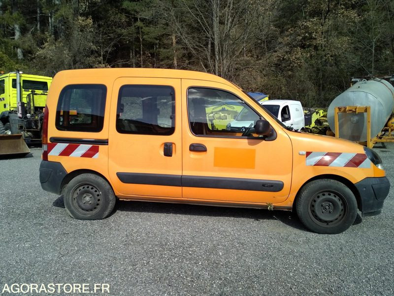 Renault Kangoo Authentique 1.5 Dci 70 - 2008 - 152220 KM - Mali kombi: slika Renault Kangoo Authentique 1.5 Dci 70 - 2008 - 152220 KM - Mali kombi Renault Kangoo Authentique 1.5 Dci 70 - 2008 - 152220 KM - Mali kombi: slika Renault Kangoo Authentique 1.5 Dci 70 - 2008 - 152220 KM - Mali kombi