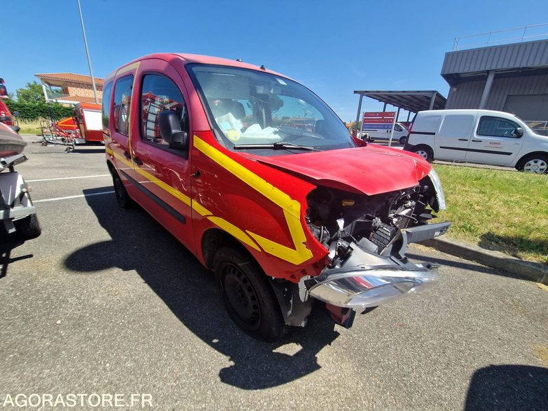 Renault Kangoo - CG679VM - Automobil: slika Renault Kangoo - CG679VM - Automobil Renault Kangoo - CG679VM - Automobil: slika Renault Kangoo - CG679VM - Automobil