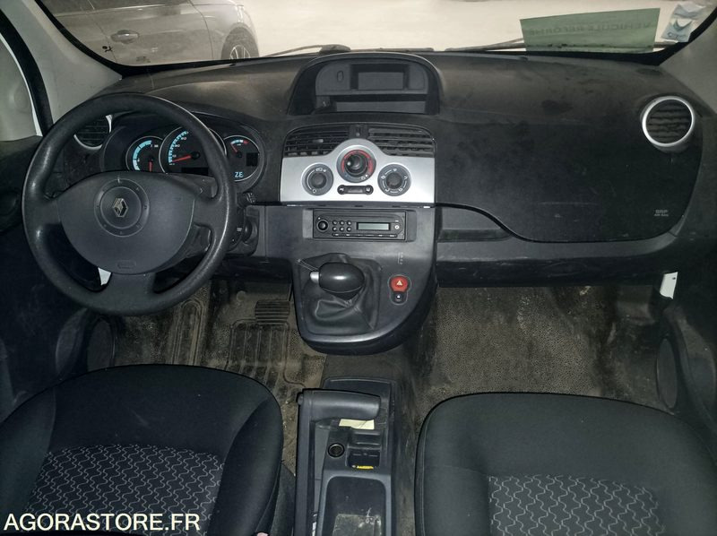 Renault Kangoo Electrique - 2012 - 23 000 km - Mali kombi, Električno dostavno vozilo: slika Renault Kangoo Electrique - 2012 - 23 000 km - Mali kombi, Električno dostavno vozilo Renault Kangoo Electrique - 2012 - 23 000 km - Mali kombi, Električno dostavno vozilo: slika Renault Kangoo Electrique - 2012 - 23 000 km - Mali kombi, Električno dostavno vozilo