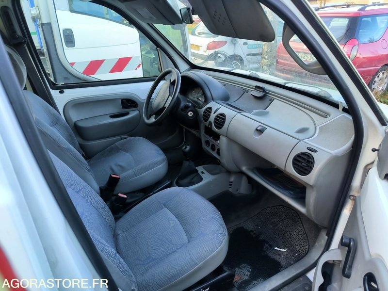 Renault Kangoo - Mali kombi: slika Renault Kangoo - Mali kombi Renault Kangoo - Mali kombi: slika Renault Kangoo - Mali kombi