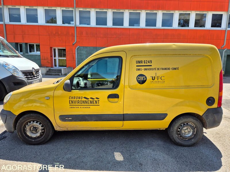 Renault Kangoo - année 2006 - 151570 kms - Mali kombi: slika Renault Kangoo - année 2006 - 151570 kms - Mali kombi Renault Kangoo - année 2006 - 151570 kms - Mali kombi: slika Renault Kangoo - année 2006 - 151570 kms - Mali kombi