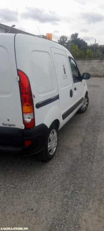 Renault Kangoo utilitaire - 2 places - Mali kombi: slika Renault Kangoo utilitaire - 2 places - Mali kombi Renault Kangoo utilitaire - 2 places - Mali kombi: slika Renault Kangoo utilitaire - 2 places - Mali kombi