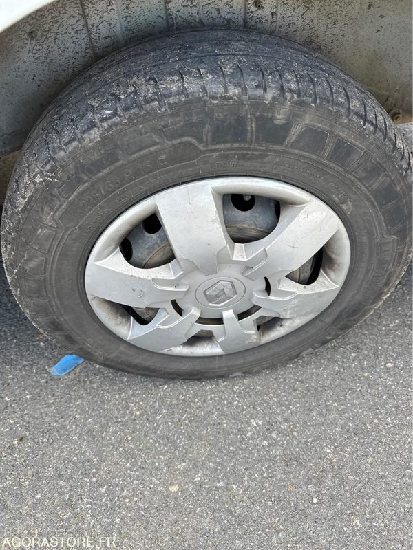 Furgon Renault Master - 2013 - 197524kms (P1509880): slika Furgon Renault Master - 2013 - 197524kms (P1509880) Furgon Renault Master - 2013 - 197524kms (P1509880): slika Furgon Renault Master - 2013 - 197524kms (P1509880)