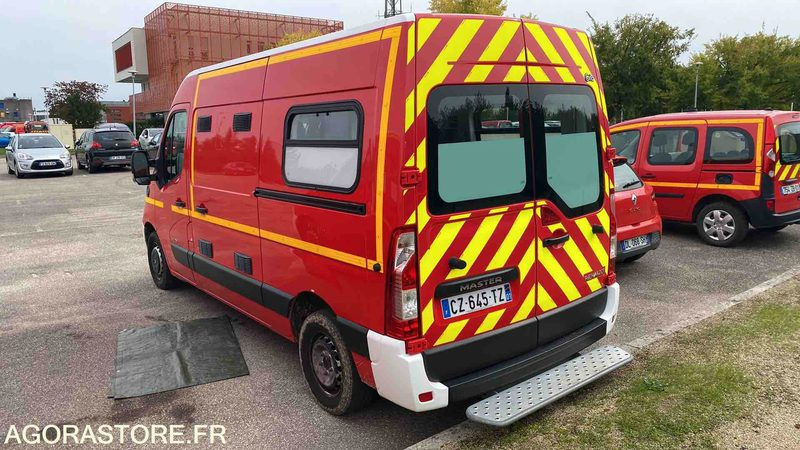 Renault Master III - 23/10/2013 - Vozilo hitne pomoći: slika  Renault Master III - 23/10/2013 - Vozilo hitne pomoći Renault Master III - 23/10/2013 - Vozilo hitne pomoći: slika  Renault Master III - 23/10/2013 - Vozilo hitne pomoći