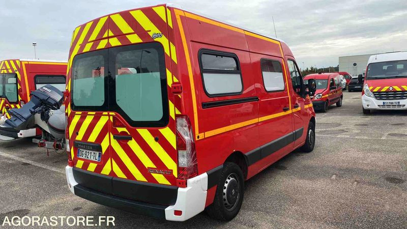 Renault Master III dci 125 - 18/06/2014 - Vozilo hitne pomoći: slika  Renault Master III dci 125 - 18/06/2014 - Vozilo hitne pomoći Renault Master III dci 125 - 18/06/2014 - Vozilo hitne pomoći: slika  Renault Master III dci 125 - 18/06/2014 - Vozilo hitne pomoći