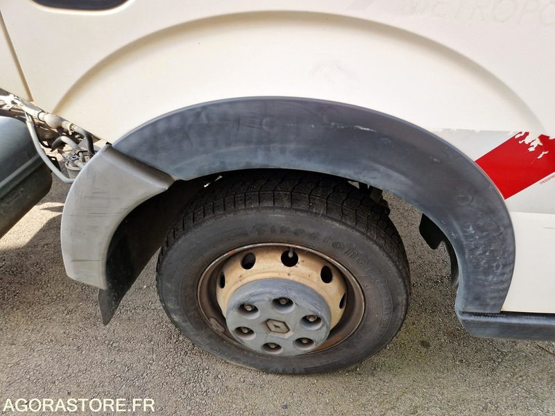 Mali kamion kiper Renault Maxity - 2018 - 172638- EV409DZ: slika Mali kamion kiper Renault Maxity - 2018 - 172638- EV409DZ