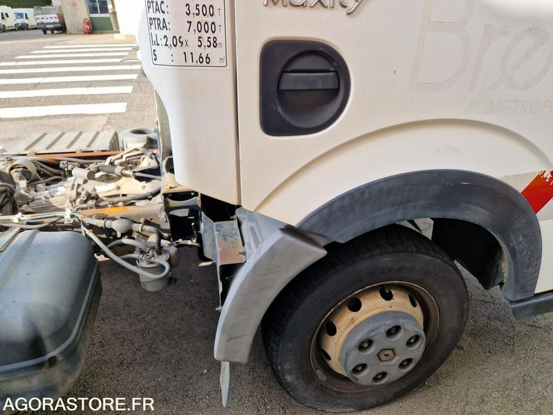 Mali kamion kiper Renault Maxity - 2018 - 172638- EV409DZ: slika Mali kamion kiper Renault Maxity - 2018 - 172638- EV409DZ