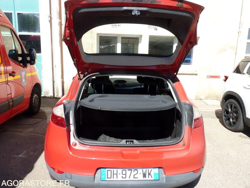 Renault Mégane - Automobil: slika Renault Mégane - Automobil Renault Mégane - Automobil: slika Renault Mégane - Automobil