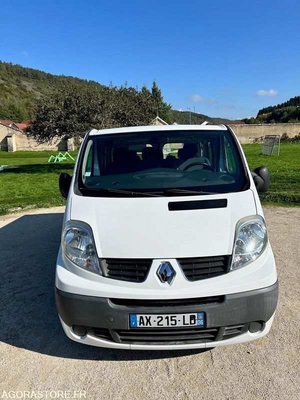 Renault Trafic 2 - 2010 - 141000 kms - Minibus, Putnički kombi: slika Renault Trafic 2 - 2010 - 141000 kms - Minibus, Putnički kombi Renault Trafic 2 - 2010 - 141000 kms - Minibus, Putnički kombi: slika Renault Trafic 2 - 2010 - 141000 kms - Minibus, Putnički kombi