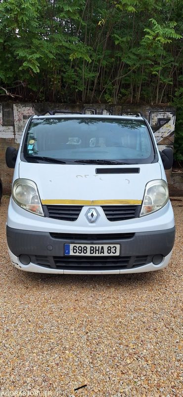 Renault Trafic - 2006 - 130000 - Minibus, Putnički kombi: slika Renault Trafic - 2006 - 130000 - Minibus, Putnički kombi Renault Trafic - 2006 - 130000 - Minibus, Putnički kombi: slika Renault Trafic - 2006 - 130000 - Minibus, Putnički kombi