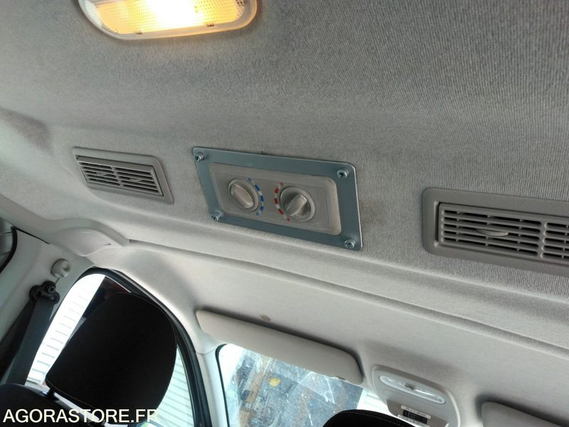 Renault Trafic 2017 114300 kms - Minibus, Putnički kombi: slika  Renault Trafic 2017 114300 kms - Minibus, Putnički kombi Renault Trafic 2017 114300 kms - Minibus, Putnički kombi: slika  Renault Trafic 2017 114300 kms - Minibus, Putnički kombi