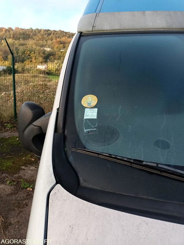 Renault Trafic – Diesel – 2010-101 000 km - Furgon: slika Renault Trafic – Diesel – 2010-101 000 km - Furgon Renault Trafic – Diesel – 2010-101 000 km - Furgon: slika Renault Trafic – Diesel – 2010-101 000 km - Furgon