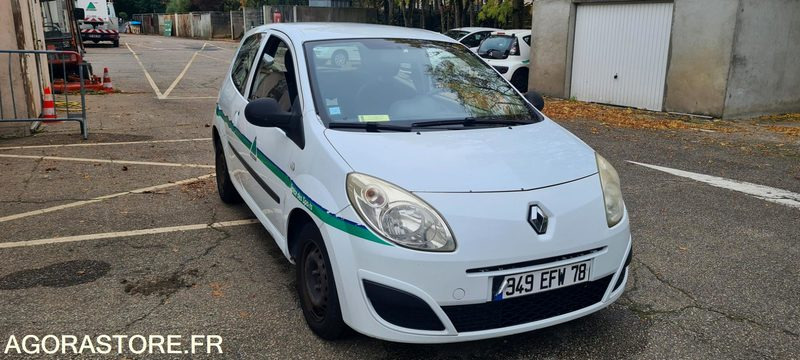 Renault Twingo 1.2l 16v - Automobil: slika Renault Twingo 1.2l 16v - Automobil Renault Twingo 1.2l 16v - Automobil: slika Renault Twingo 1.2l 16v - Automobil