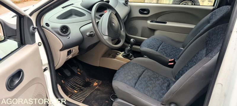 Renault Twingo 1.2l 16v - Automobil: slika Renault Twingo 1.2l 16v - Automobil Renault Twingo 1.2l 16v - Automobil: slika Renault Twingo 1.2l 16v - Automobil