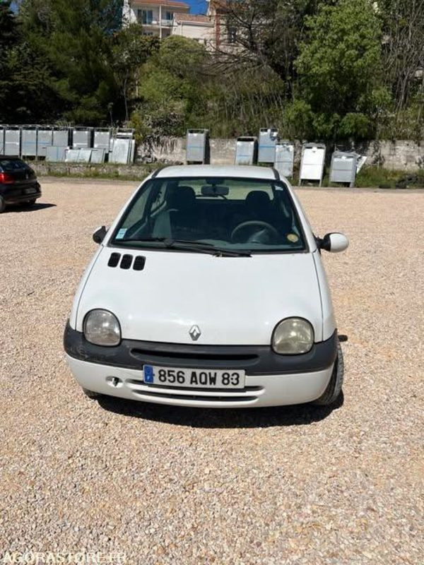 Renault Twingo - 2003 - 127399KM - Automobil: slika Renault Twingo - 2003 - 127399KM - Automobil Renault Twingo - 2003 - 127399KM - Automobil: slika Renault Twingo - 2003 - 127399KM - Automobil