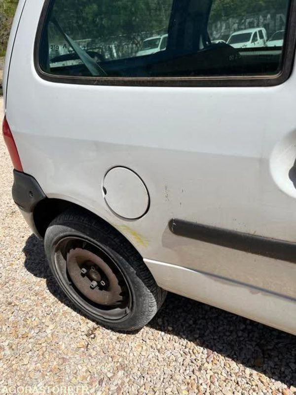 Renault Twingo - 2003 - 127399KM - Automobil: slika Renault Twingo - 2003 - 127399KM - Automobil Renault Twingo - 2003 - 127399KM - Automobil: slika Renault Twingo - 2003 - 127399KM - Automobil