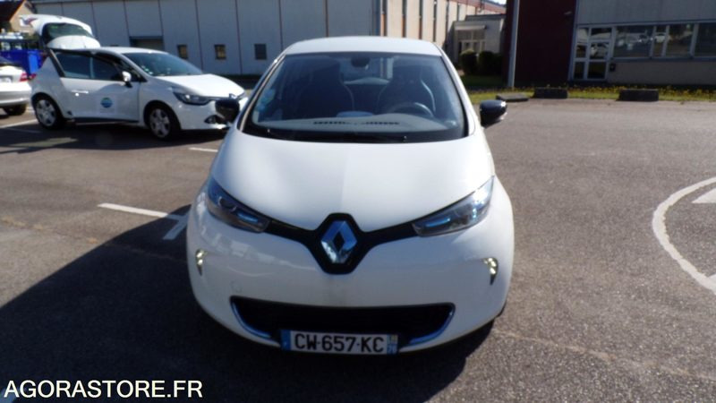 Renault Zoe CW-657-KC (BP) - Automobil: slika Renault Zoe CW-657-KC (BP) - Automobil Renault Zoe CW-657-KC (BP) - Automobil: slika Renault Zoe CW-657-KC (BP) - Automobil