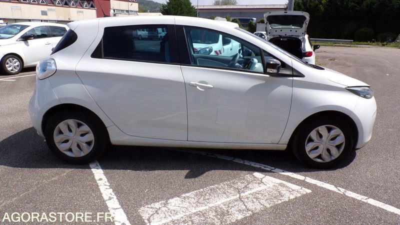 Renault Zoe DP-443-XL (BP) - Automobil: slika Renault Zoe DP-443-XL (BP) - Automobil Renault Zoe DP-443-XL (BP) - Automobil: slika Renault Zoe DP-443-XL (BP) - Automobil