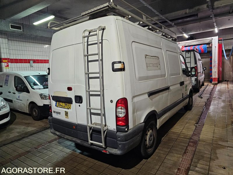 Renault master - 2006 - 52027kms - 9642 ZM 93 - Furgon: slika Renault master - 2006 - 52027kms - 9642 ZM 93 - Furgon Renault master - 2006 - 52027kms - 9642 ZM 93 - Furgon: slika Renault master - 2006 - 52027kms - 9642 ZM 93 - Furgon