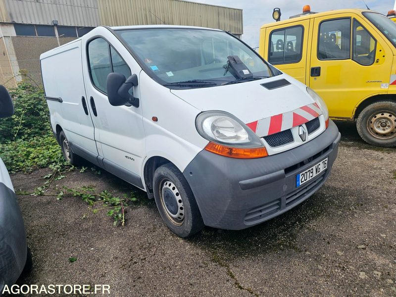 Renault trafic - 2003 - 344971km - 2079WG76 - Furgon: slika Renault trafic - 2003 - 344971km - 2079WG76 - Furgon Renault trafic - 2003 - 344971km - 2079WG76 - Furgon: slika Renault trafic - 2003 - 344971km - 2079WG76 - Furgon