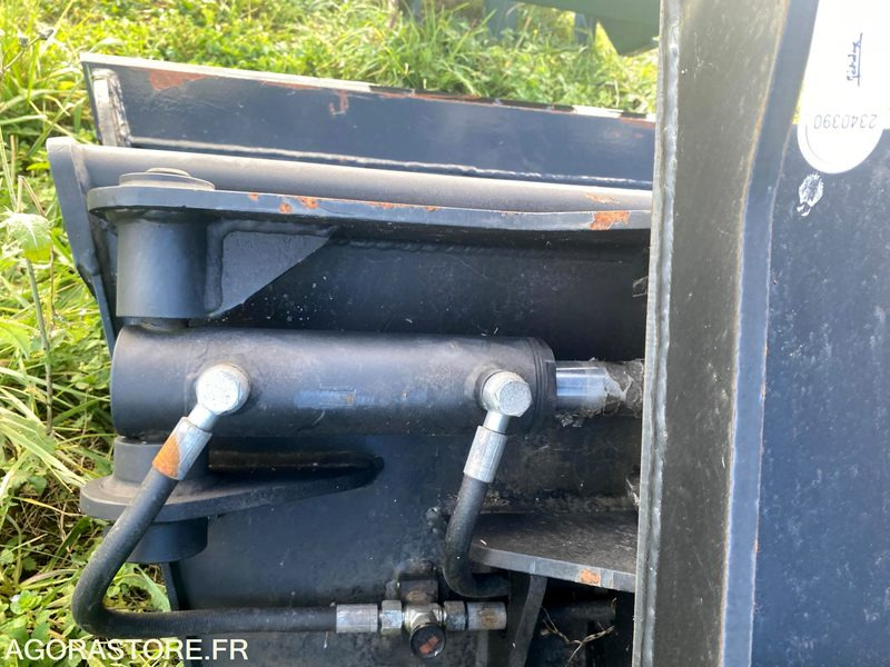 Godet curage orientable pour pelle 4T à 6T NEUF - Rezervni dijelovi za Građevinski strojevi: slika Godet curage orientable pour pelle 4T à 6T NEUF - Rezervni dijelovi za Građevinski strojevi Godet curage orientable pour pelle 4T à 6T NEUF - Rezervni dijelovi za Građevinski strojevi: slika Godet curage orientable pour pelle 4T à 6T NEUF - Rezervni dijelovi za Građevinski strojevi