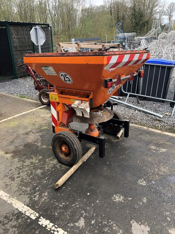 SALEUSE SUR TIMON KUHN TYPE SU-602 - Oprema za vrt: slika SALEUSE SUR TIMON KUHN TYPE SU-602 - Oprema za vrt SALEUSE SUR TIMON KUHN TYPE SU-602 - Oprema za vrt: slika SALEUSE SUR TIMON KUHN TYPE SU-602 - Oprema za vrt