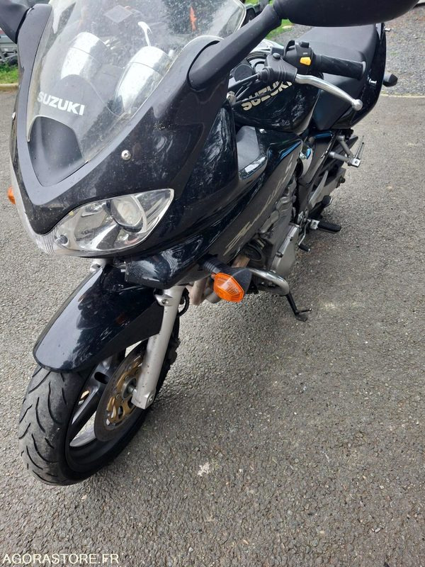 SUZUKI-600-BANDIT-S-2000-A2 - Motocikl: slika SUZUKI-600-BANDIT-S-2000-A2 - Motocikl SUZUKI-600-BANDIT-S-2000-A2 - Motocikl: slika SUZUKI-600-BANDIT-S-2000-A2 - Motocikl