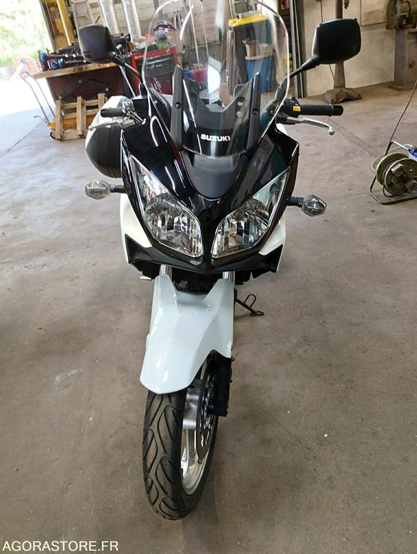 SUZUKI DL650 VSTROM 16500kms - 2009 - Motocikl: slika SUZUKI DL650 VSTROM 16500kms - 2009 - Motocikl SUZUKI DL650 VSTROM 16500kms - 2009 - Motocikl: slika SUZUKI DL650 VSTROM 16500kms - 2009 - Motocikl