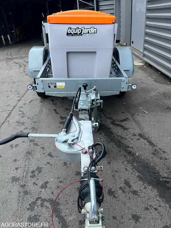 Station gazoil mobil 430 Litres - LUB EASY MOBIL avec pompe électrique - Građevinska oprema: slika Station gazoil mobil 430 Litres - LUB EASY MOBIL avec pompe électrique - Građevinska oprema Station gazoil mobil 430 Litres - LUB EASY MOBIL avec pompe électrique - Građevinska oprema: slika Station gazoil mobil 430 Litres - LUB EASY MOBIL avec pompe électrique - Građevinska oprema