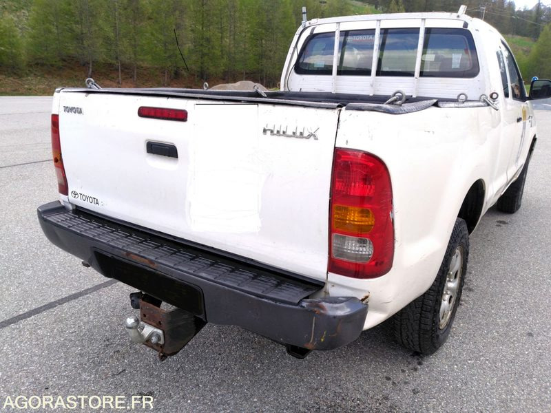 TOYOTA HILUX - Mali kamion kiper: slika TOYOTA HILUX - Mali kamion kiper TOYOTA HILUX - Mali kamion kiper: slika TOYOTA HILUX - Mali kamion kiper