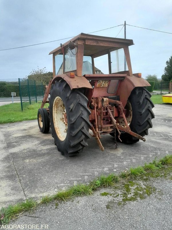 TRACTEUR - MC CORMICK - IH 654 - 1972 - Traktor: slika TRACTEUR - MC CORMICK - IH 654 - 1972 - Traktor TRACTEUR - MC CORMICK - IH 654 - 1972 - Traktor: slika TRACTEUR - MC CORMICK - IH 654 - 1972 - Traktor