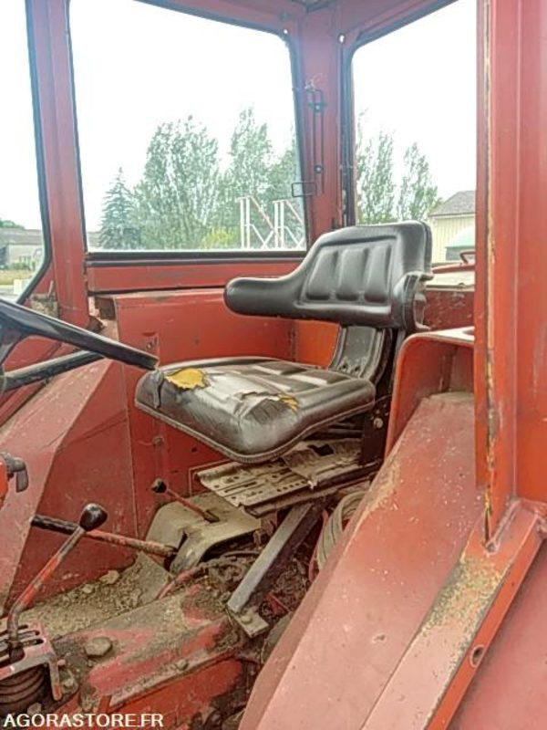 TRACTEUR RENAULT R7441 - 1975 / 12 620 H - Traktor: slika TRACTEUR RENAULT R7441 - 1975 / 12 620 H - Traktor TRACTEUR RENAULT R7441 - 1975 / 12 620 H - Traktor: slika TRACTEUR RENAULT R7441 - 1975 / 12 620 H - Traktor