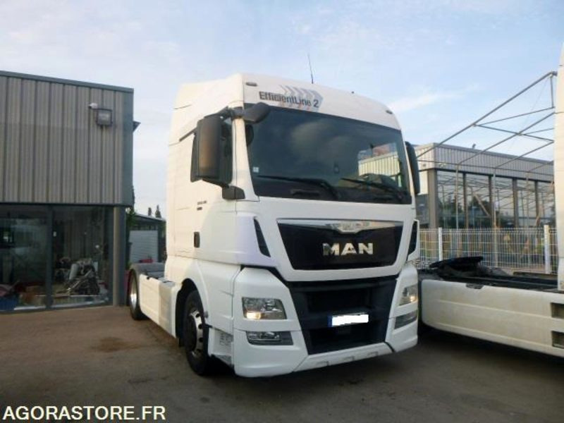 MAN 19.480 TGX - 2015 - 896 000km - Tegljač: slika MAN 19.480 TGX - 2015 - 896 000km - Tegljač MAN 19.480 TGX - 2015 - 896 000km - Tegljač: slika MAN 19.480 TGX - 2015 - 896 000km - Tegljač