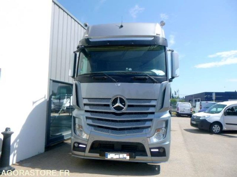 MERCEDES ACTROS 1845 GRANDE CABINE - 2012 - IMMATRICULATION SLOVENE - TB ETAT - Tegljač: slika MERCEDES ACTROS 1845 GRANDE CABINE - 2012 - IMMATRICULATION SLOVENE - TB ETAT - Tegljač MERCEDES ACTROS 1845 GRANDE CABINE - 2012 - IMMATRICULATION SLOVENE - TB ETAT - Tegljač: slika MERCEDES ACTROS 1845 GRANDE CABINE - 2012 - IMMATRICULATION SLOVENE - TB ETAT - Tegljač