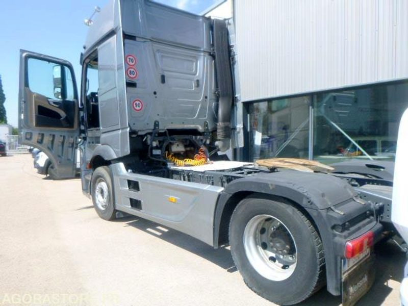 MERCEDES ACTROS 1845 GRANDE CABINE - 2012 - IMMATRICULATION SLOVENE - TB ETAT - Tegljač: slika MERCEDES ACTROS 1845 GRANDE CABINE - 2012 - IMMATRICULATION SLOVENE - TB ETAT - Tegljač MERCEDES ACTROS 1845 GRANDE CABINE - 2012 - IMMATRICULATION SLOVENE - TB ETAT - Tegljač: slika MERCEDES ACTROS 1845 GRANDE CABINE - 2012 - IMMATRICULATION SLOVENE - TB ETAT - Tegljač