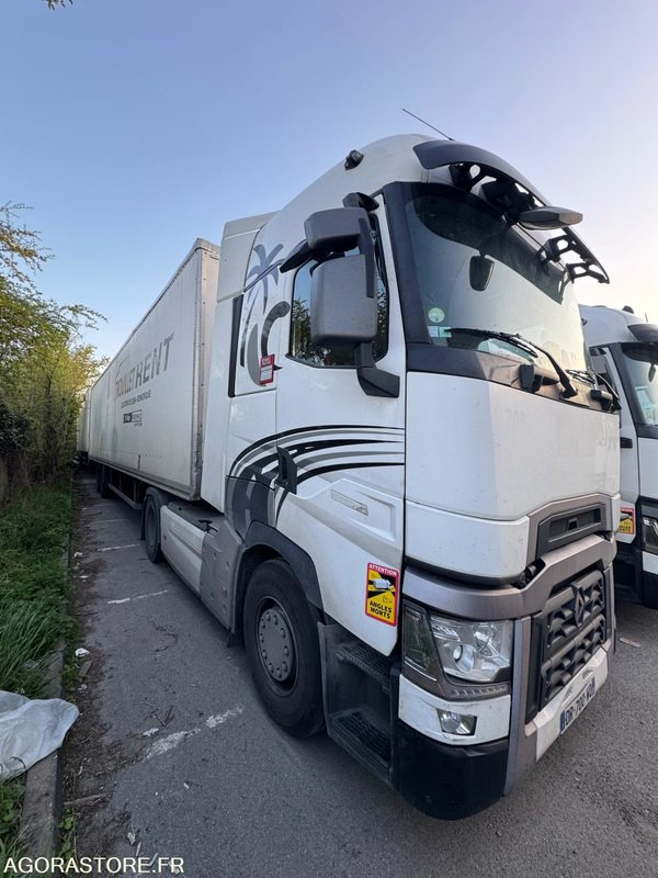 RENAULT T520 HIGH - 907 798KM - 2015 - Tegljač: slika RENAULT T520 HIGH - 907 798KM - 2015 - Tegljač RENAULT T520 HIGH - 907 798KM - 2015 - Tegljač: slika RENAULT T520 HIGH - 907 798KM - 2015 - Tegljač