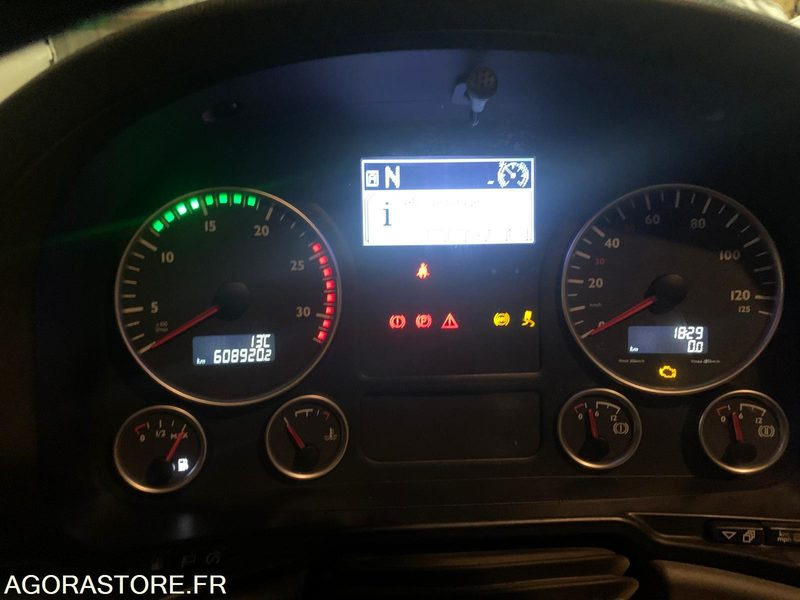 TGX 18.480 4X2 BLS HYDRAULIQUE - 2013 - 608000 Kms - Tegljač: slika TGX 18.480 4X2 BLS HYDRAULIQUE - 2013 - 608000 Kms - Tegljač TGX 18.480 4X2 BLS HYDRAULIQUE - 2013 - 608000 Kms - Tegljač: slika TGX 18.480 4X2 BLS HYDRAULIQUE - 2013 - 608000 Kms - Tegljač