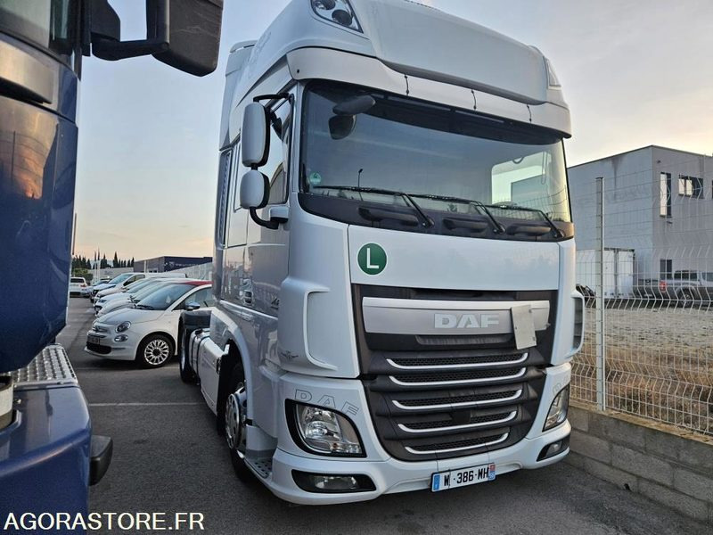 TRACTEUR DAF XF 510 XL - 2016 - 447 120km - TRES BON ETAT - Tegljač: slika TRACTEUR DAF XF 510 XL - 2016 - 447 120km - TRES BON ETAT - Tegljač TRACTEUR DAF XF 510 XL - 2016 - 447 120km - TRES BON ETAT - Tegljač: slika TRACTEUR DAF XF 510 XL - 2016 - 447 120km - TRES BON ETAT - Tegljač
