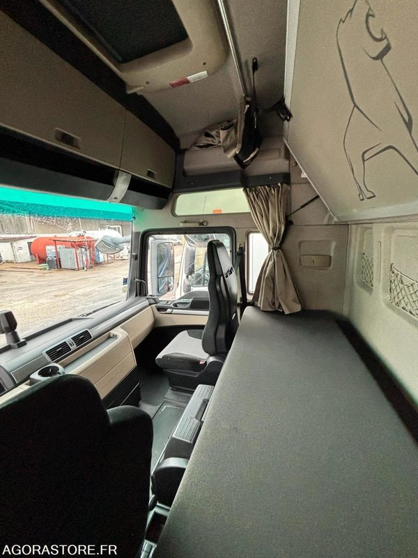 TRACTEUR MAN TGX19.480 - 2017 - 923446 kms (42020) - Tegljač: slika TRACTEUR MAN TGX19.480 - 2017 - 923446 kms (42020) - Tegljač TRACTEUR MAN TGX19.480 - 2017 - 923446 kms (42020) - Tegljač: slika TRACTEUR MAN TGX19.480 - 2017 - 923446 kms (42020) - Tegljač